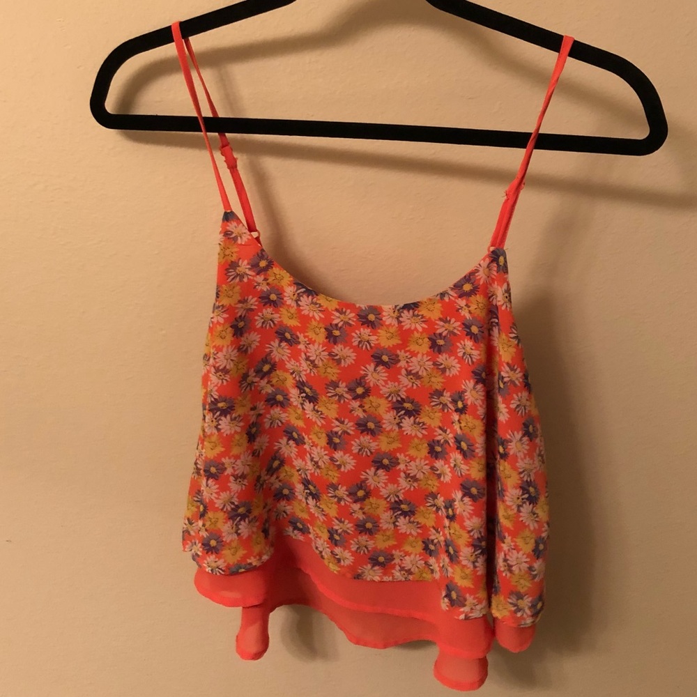 Flirty & Flowy Floral Crop Top
